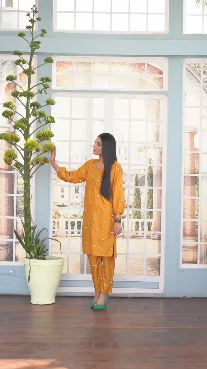 Petal Embroidered 2pcs - Mustard