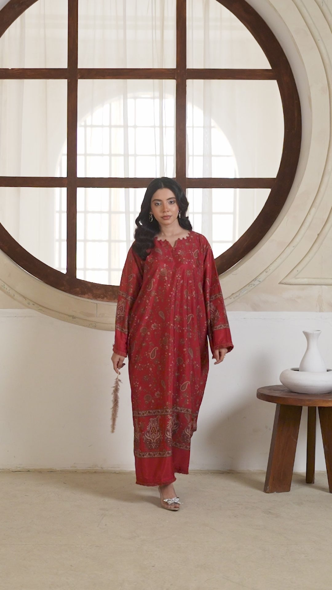 : Side profile of the Morni Maroon co-ord set with straight-cut trousers.