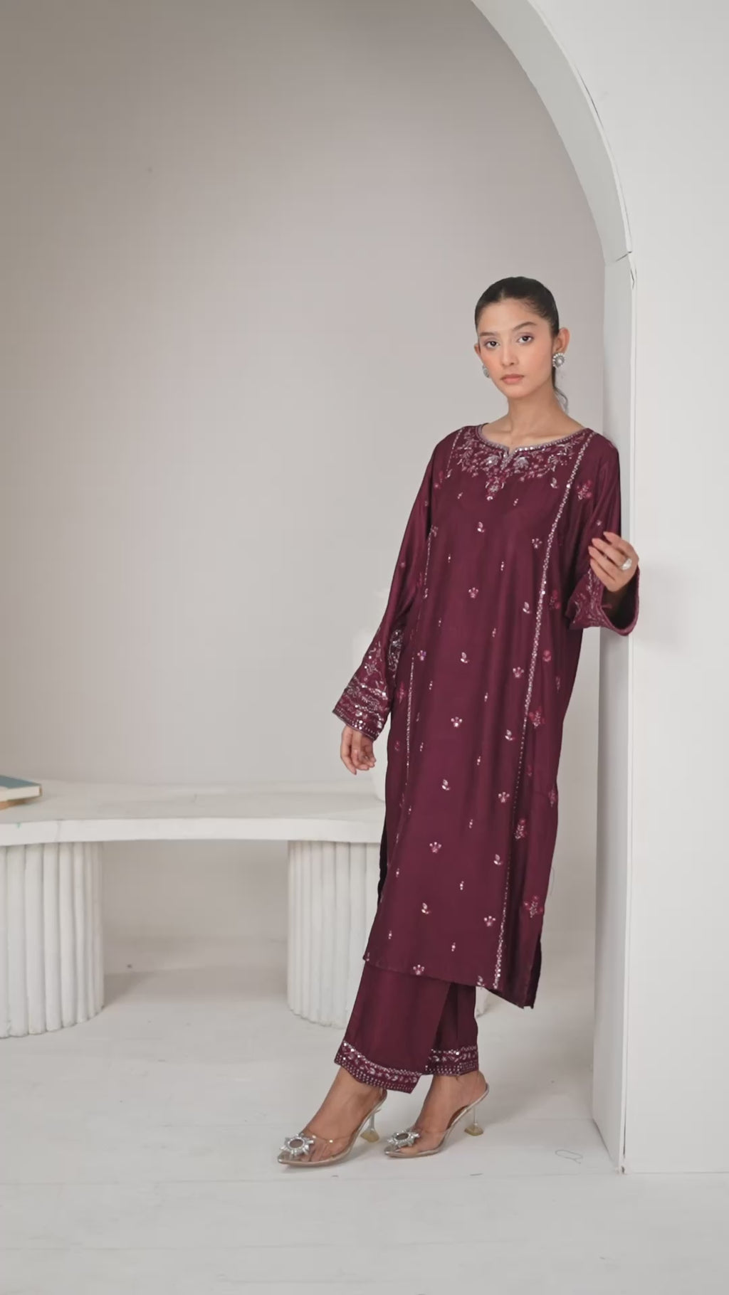 LARA EMBROIDERED 2PCS - PLUM